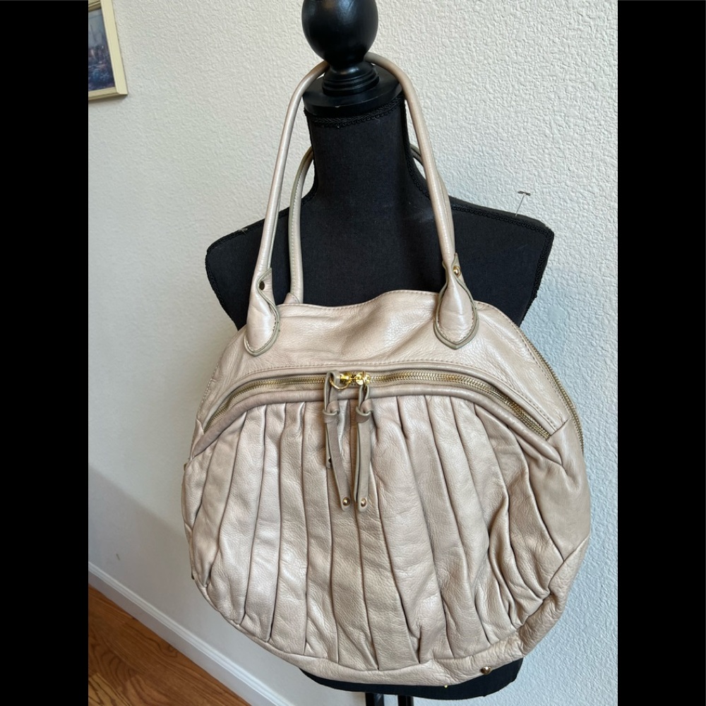 Ladies Handbag - Picture 2 of 8